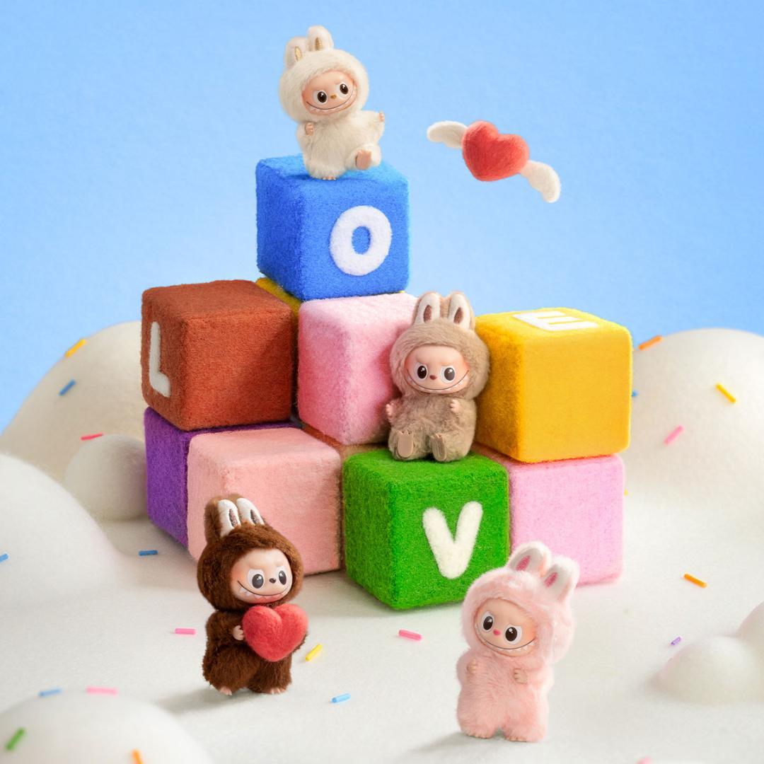 THE MONSTER PIN FOR LOVE シリーズぬいぐるみペンダント