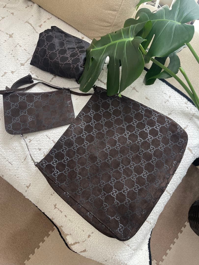 RARE TOKYOGucci ブラウン スエード ショルダーバッグ