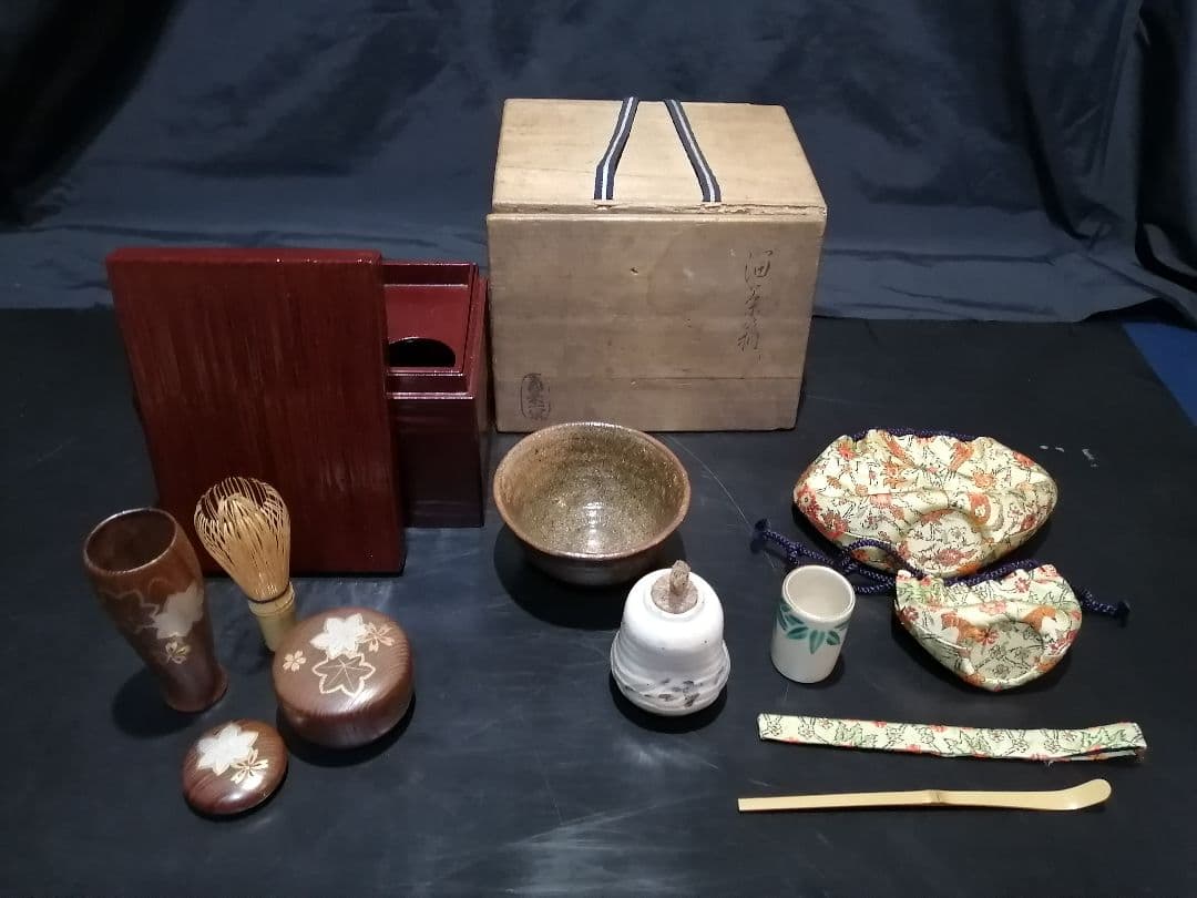 【茶道具】十一代飛来一閑作　溜塗茶箱 茶道具セット付属　茶箱37
