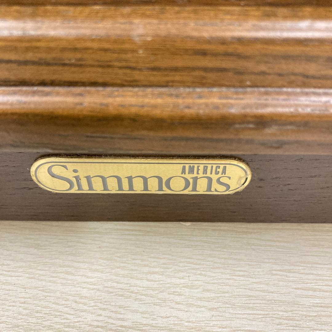 Simmons シモンズ ナイトテーブル　サイドテーブル