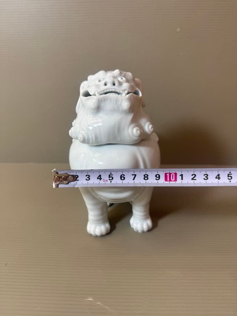 2905 無形文化財　平戸　三川内焼　白磁獅子　香炉　陽山松太郎作