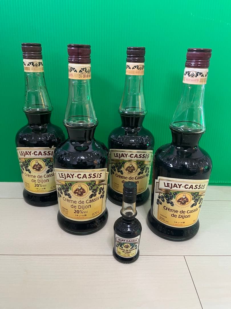 ルジェ クレーム ド カシスキュール サントリ 8本セット