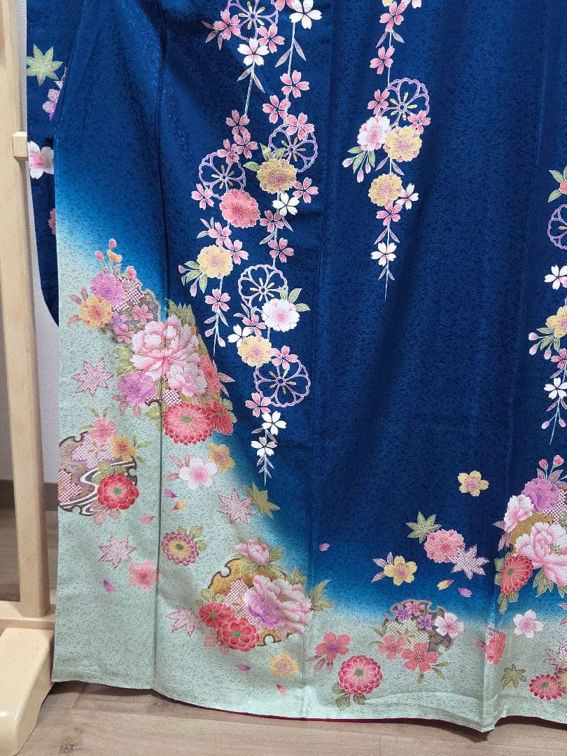 AI 美品 振袖フルセット 雪輪に桜 青 金駒刺繍 金彩 正絹 帯・襦袢・小物