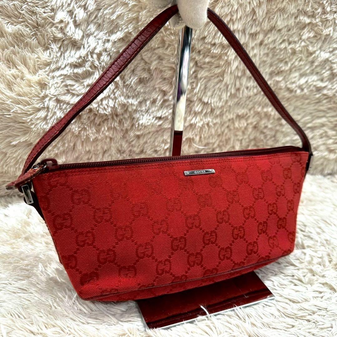【美品】 GUCCI アクセサリーポーチ キャンバス 赤 GG柄