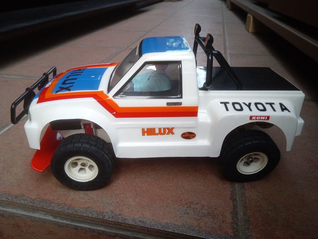 京商　ハイラックス　ガーデンオフローダー　ラジコン　1/16　プロポセット