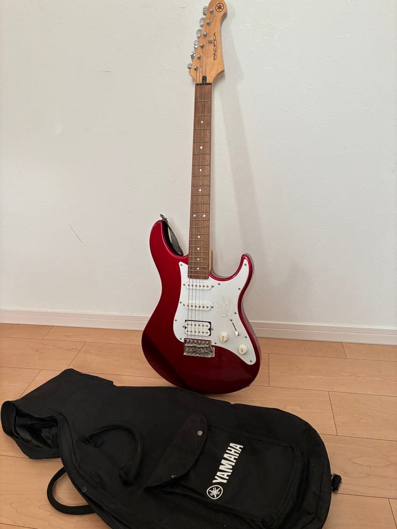 YAMAHA PACIFICA 012 レッドメタリック