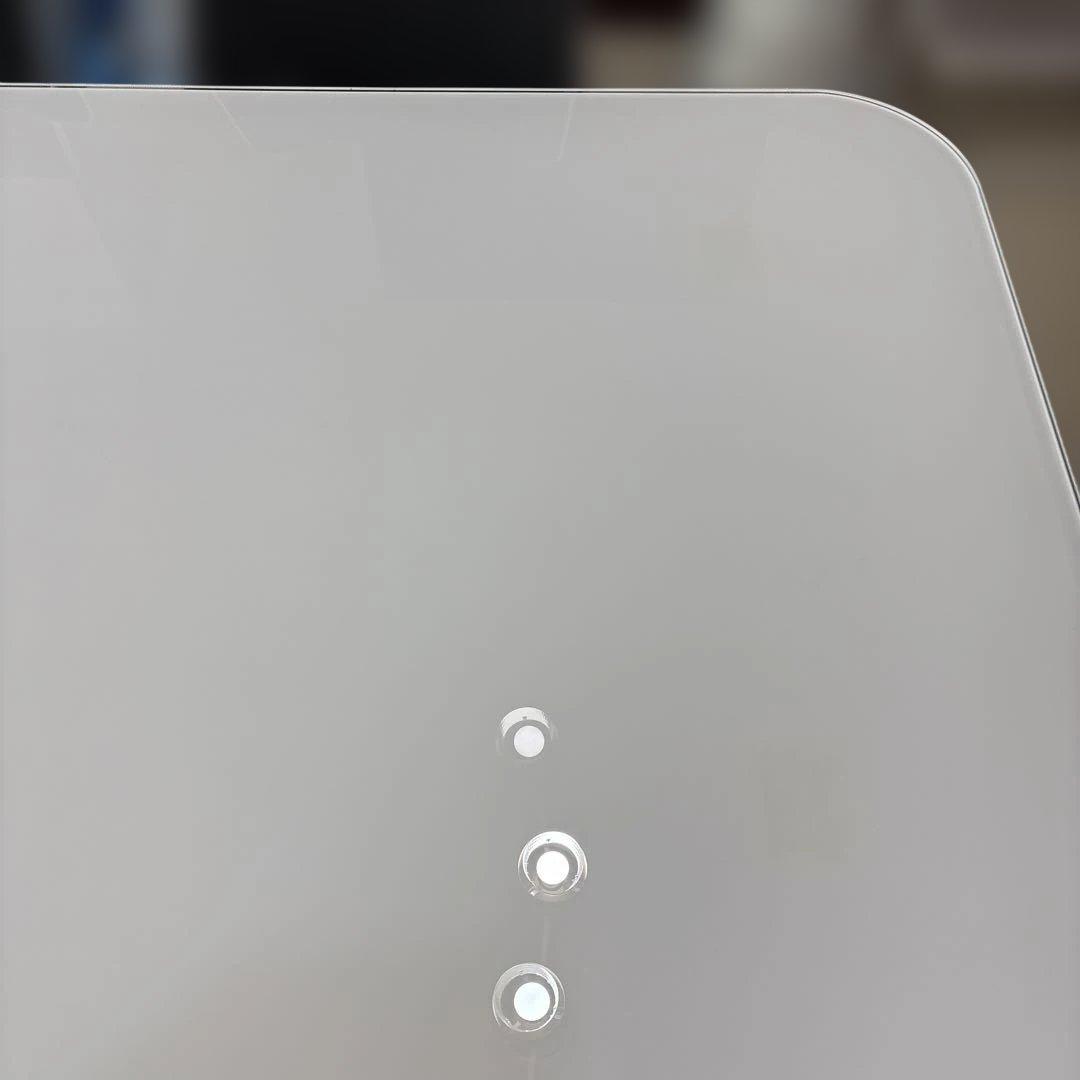 ホワイト　ダイニングテーブル