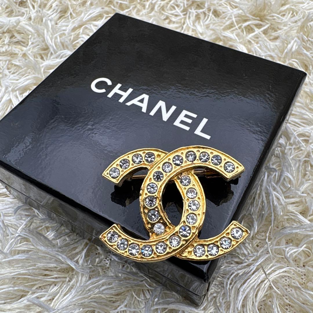シャネル　ココマーク　マトラッセ　ビジュー　ブローチ