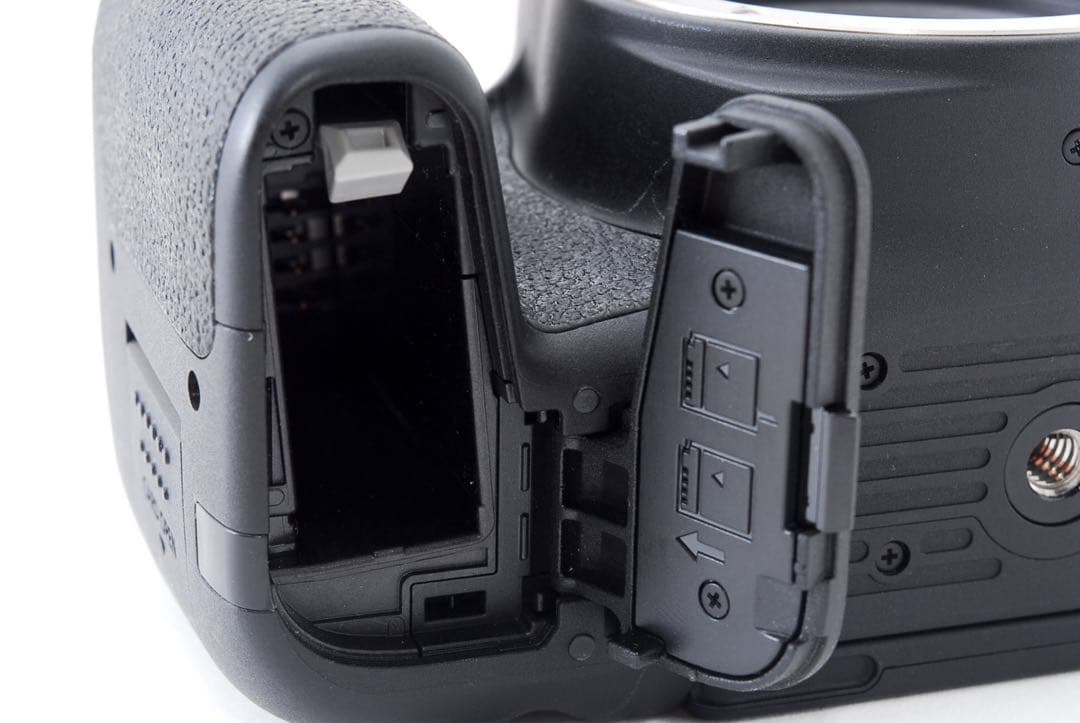 キャノン Canon EOS 9000D 標準＆望遠＆単焦点トリプルレンズセット