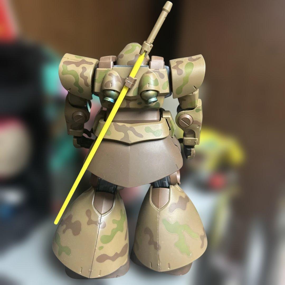 ドム　塗装済完成品　ガンプラ 全塗装　迷彩塗装