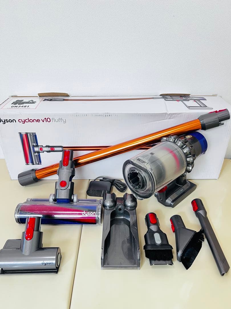 Dyson Cyclone V10 Fluffy SV12 本体