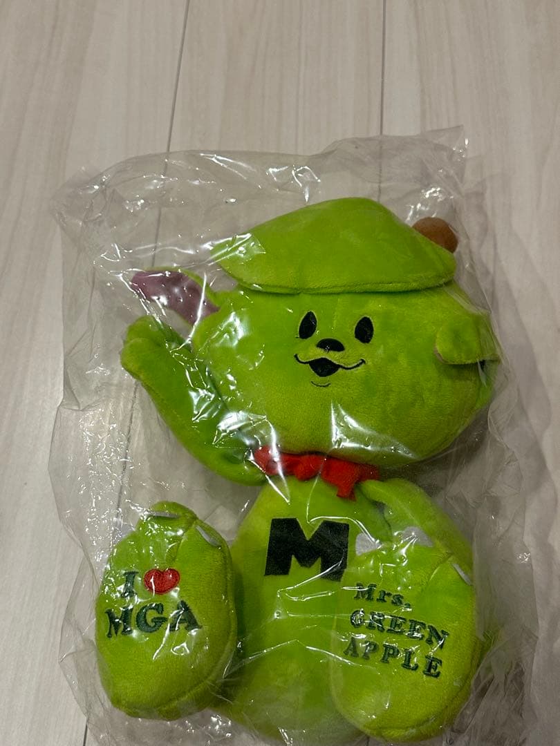 ミセス　メメル　ぬいぐるみ Mr. GREEN APPLE