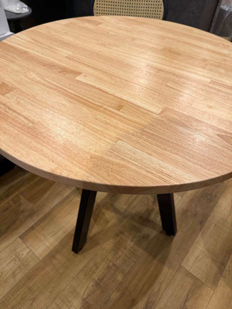 カナデモノ　KANADEMONO ラウンドカフェテーブル