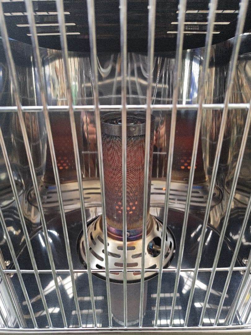 イワタニ　カセットガスストーブ でか暖　　2021年製