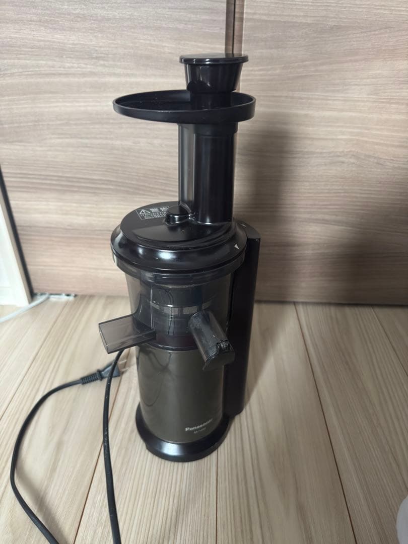 T*e様 ジューサー　MJ-L600