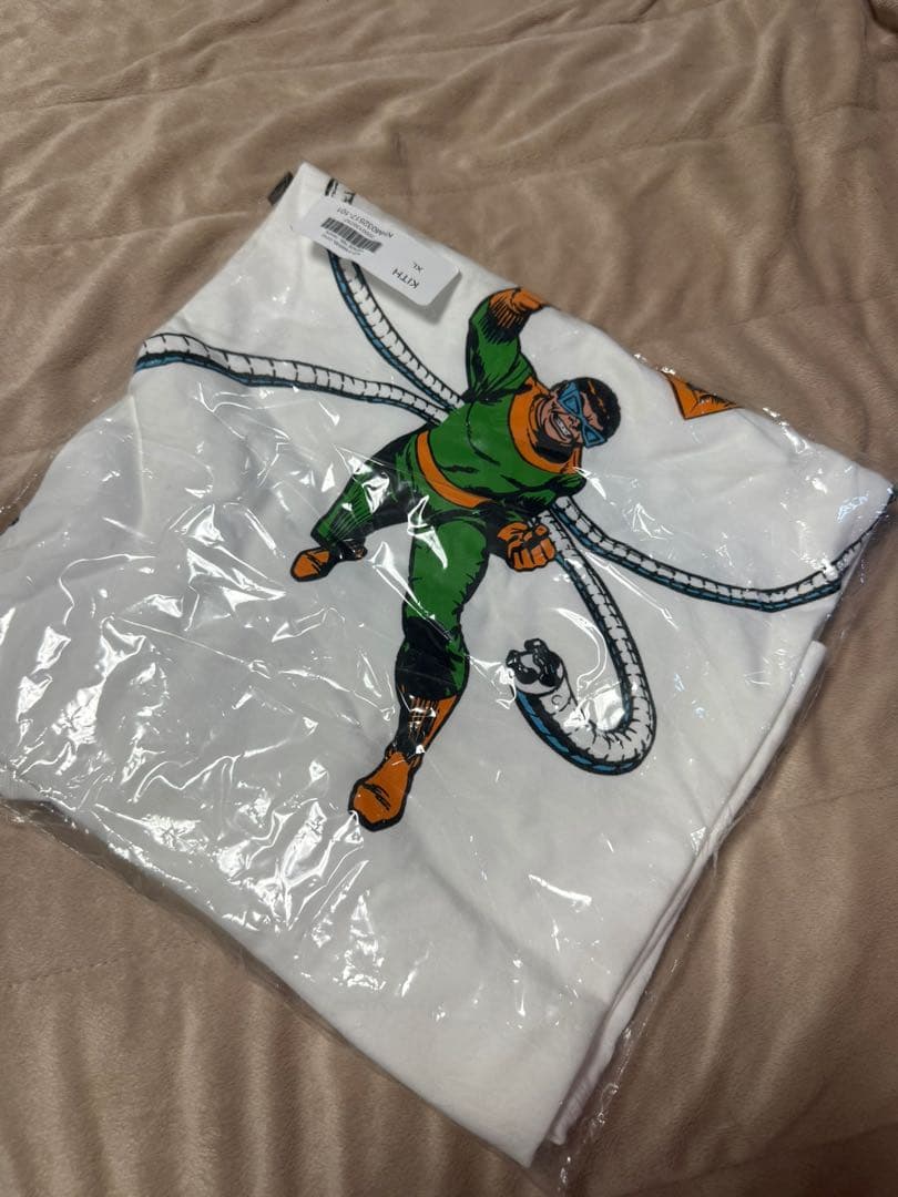 トップス Kith Marvel Dr