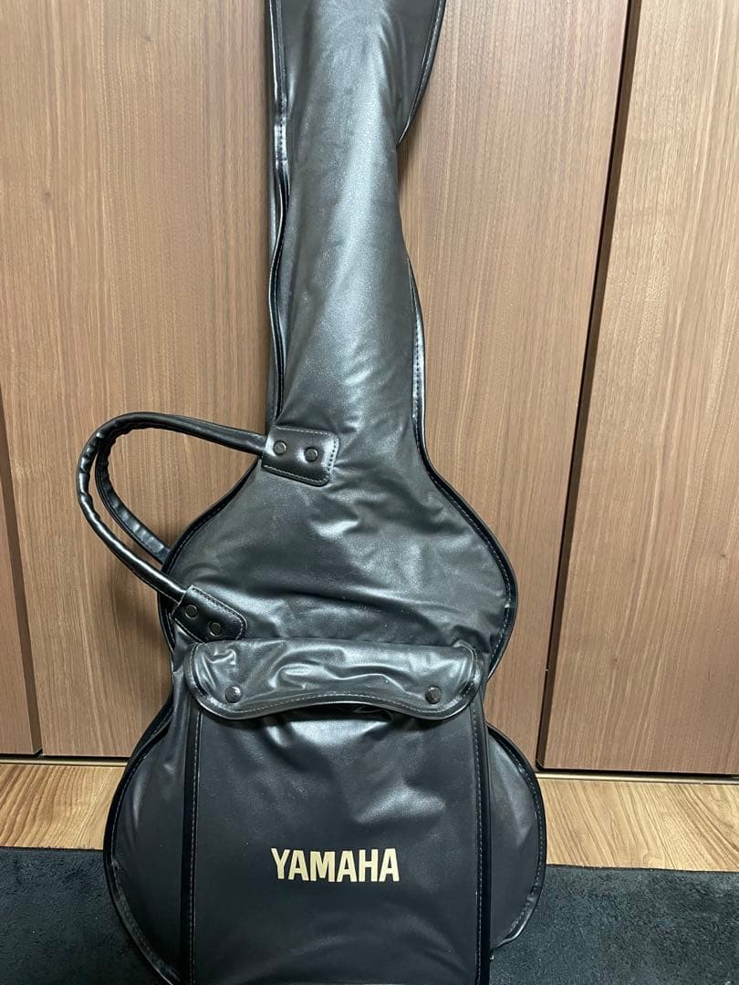 YAMAHA アコースティックギター 赤