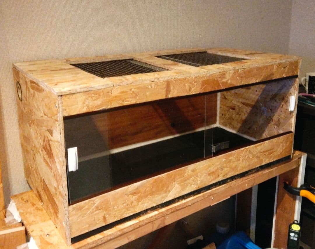 ミドルサイズOSB木製ケージ　未使用