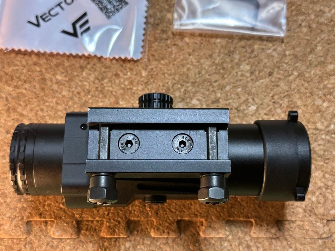 VECTOR OPTICS Calypos 3x32 スコープ