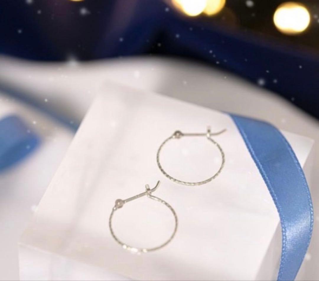 BLOOM K10 ホワイトゴールド フープピアス　k10WG刻印