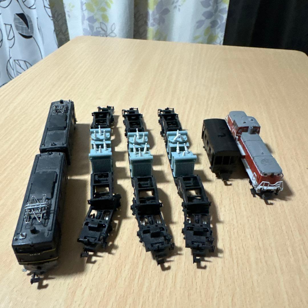 Nゲージ 鉄道模型 機関車と貨車セット