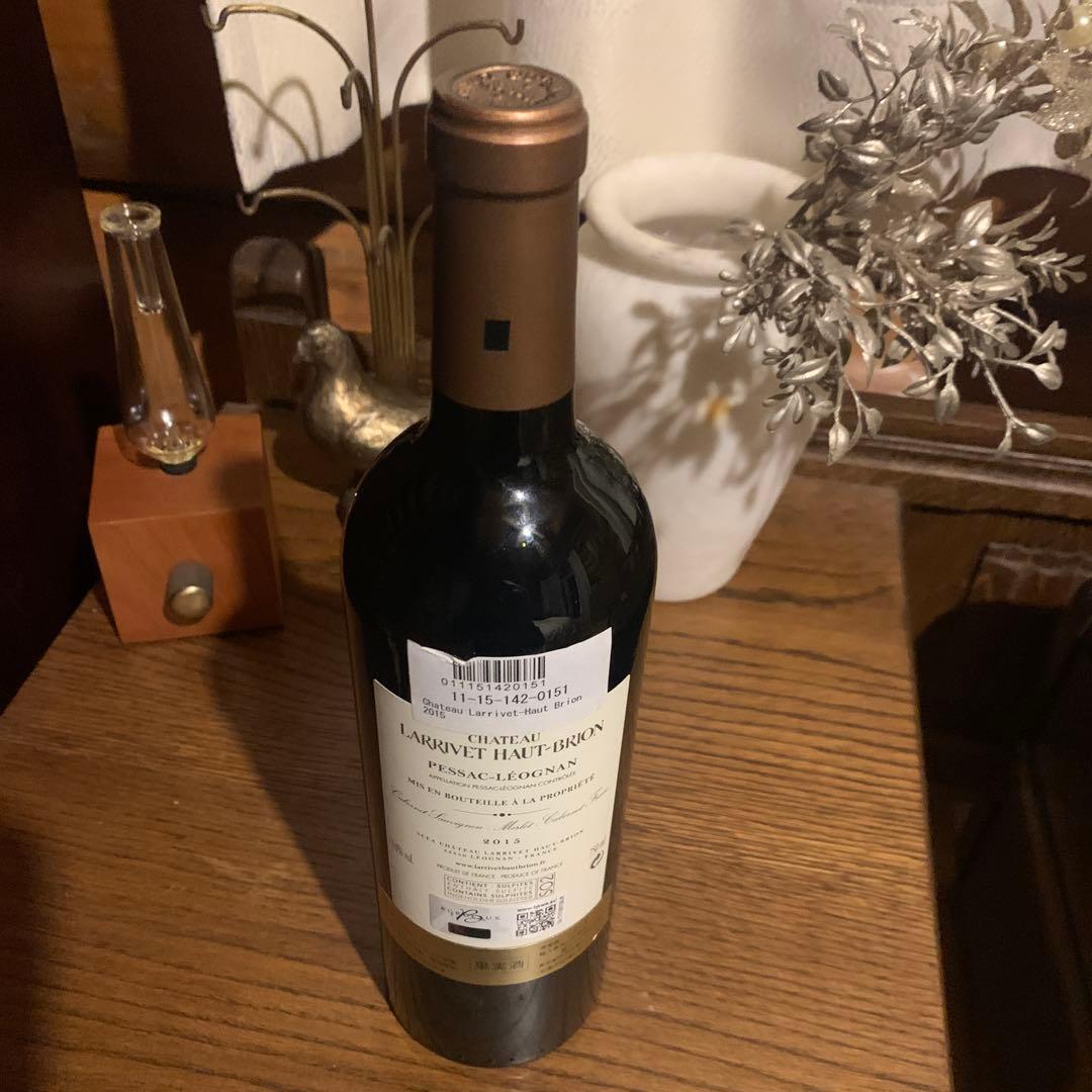 シャトー ラリヴェ オー ブリオン 2015 PP94