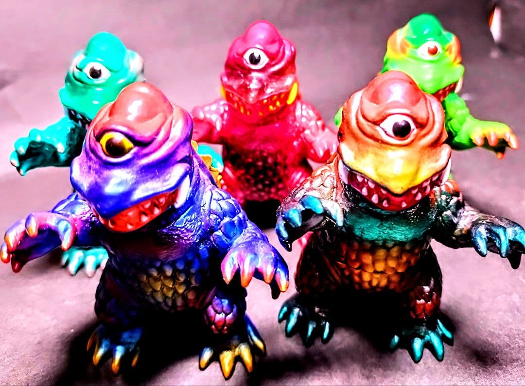 シカルナ工房、ザゴラ(山中の怪獣)中岡俊哉、「世界の怪獣」より、ミニソフビ。５体