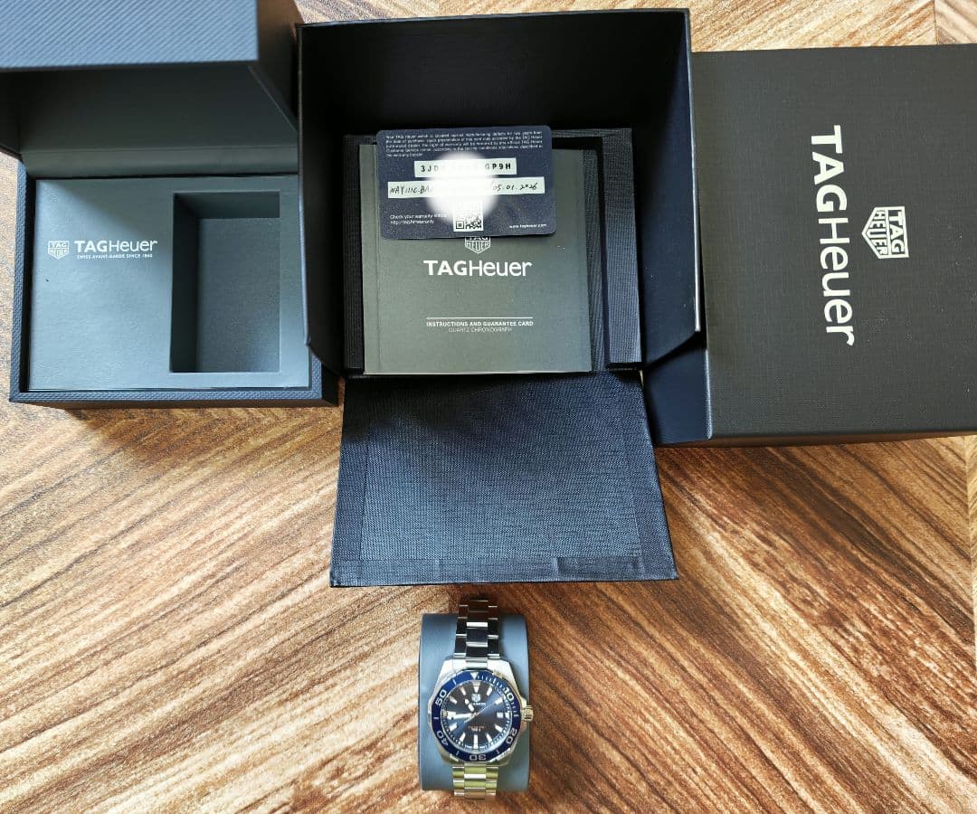 タグホイヤー　アクアレーサー　<クォーツ>