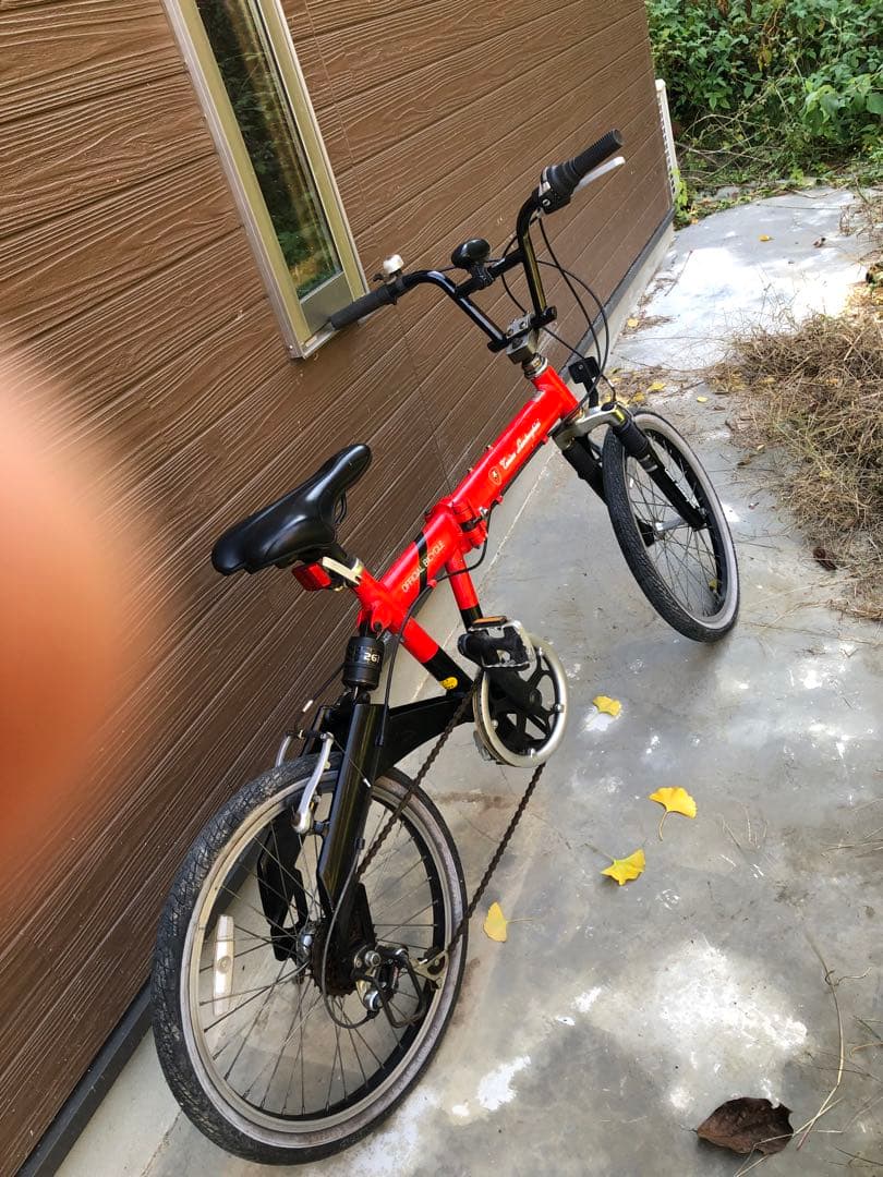 赤い折りたたみ自転車 オフィシャルサイクル