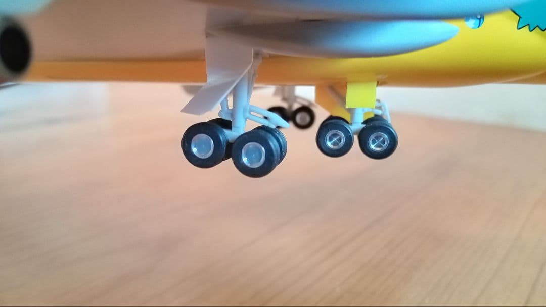 全日空商事 1/200 ANA BOEING 747-400 JA8957