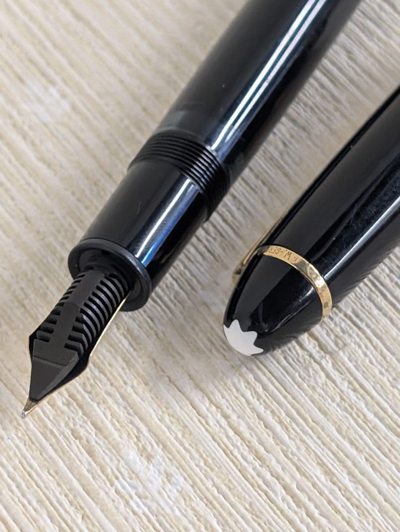 Montblanc 万年筆 マイスターシュテュック146 黒 14K