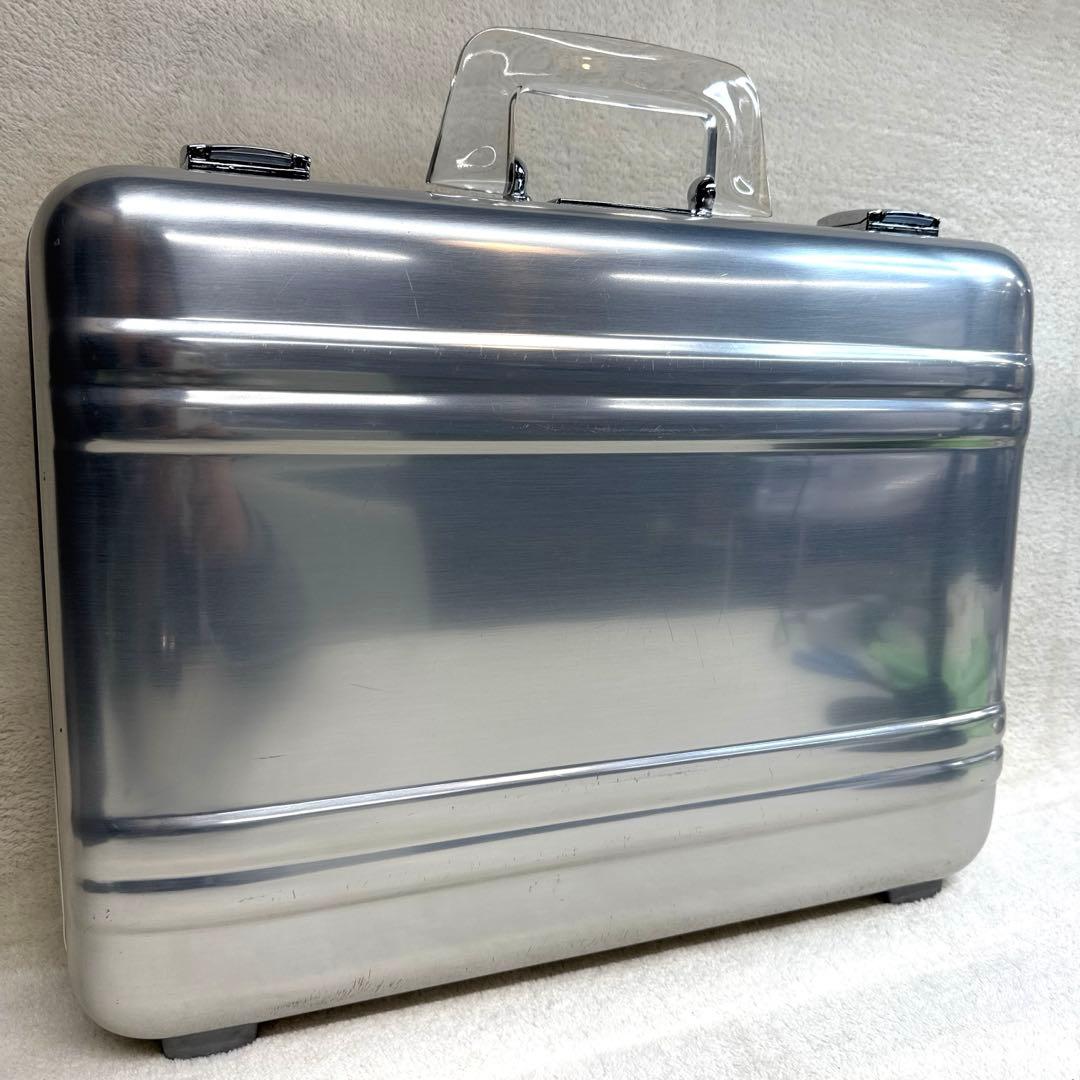 ゼロハリバートン　アタッシュケース　シルバー