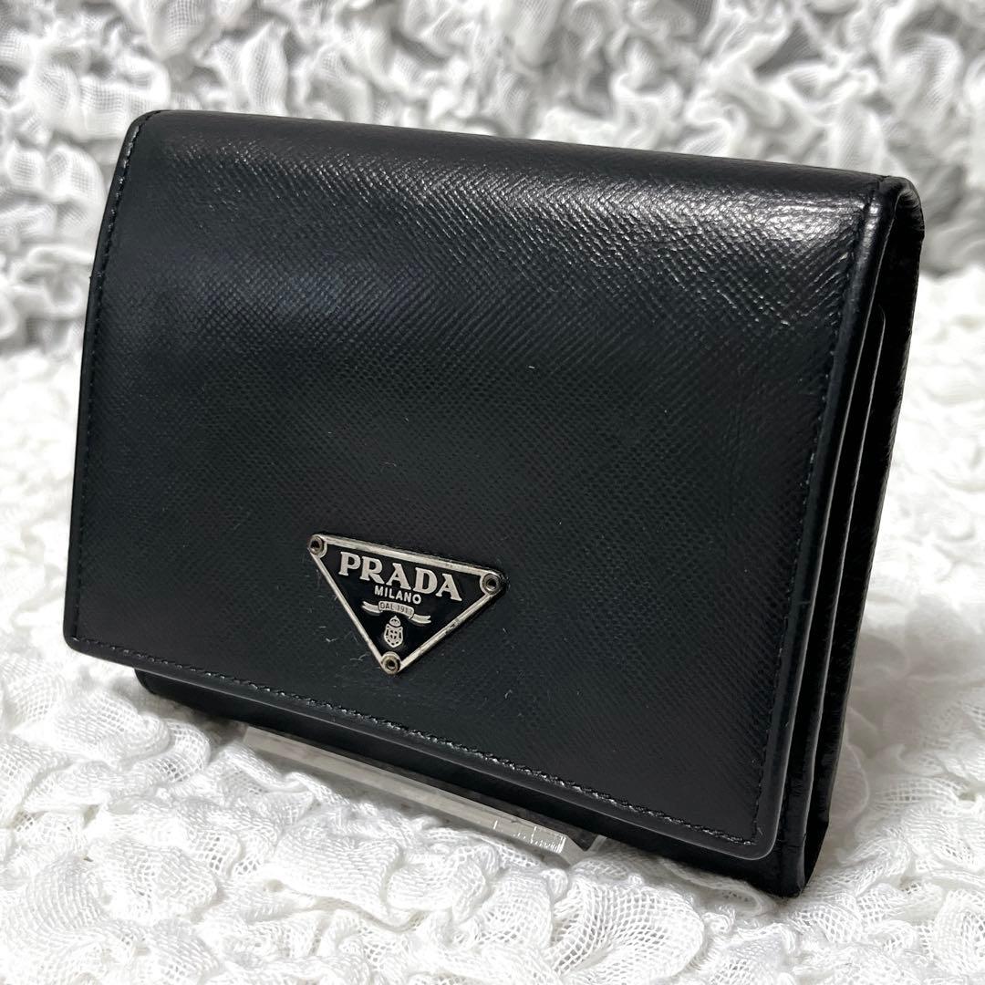 PRADA ブラック 三つ折り　財布　三角　トライアングル　コンパクト　小銭入れ