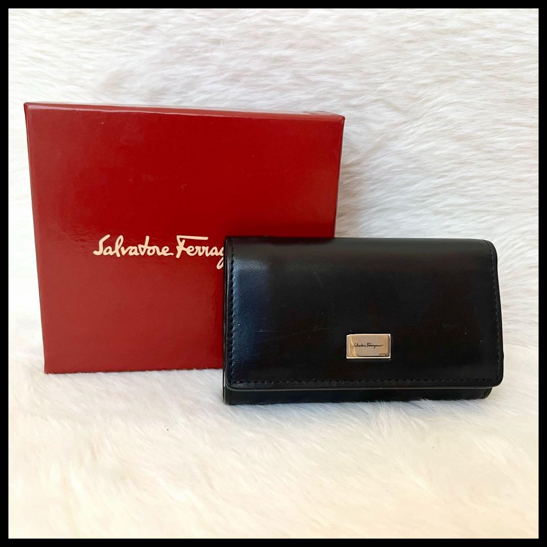サルヴァトーレフェラガモ キーケース 6連 キーリング 札入れ 男女兼用