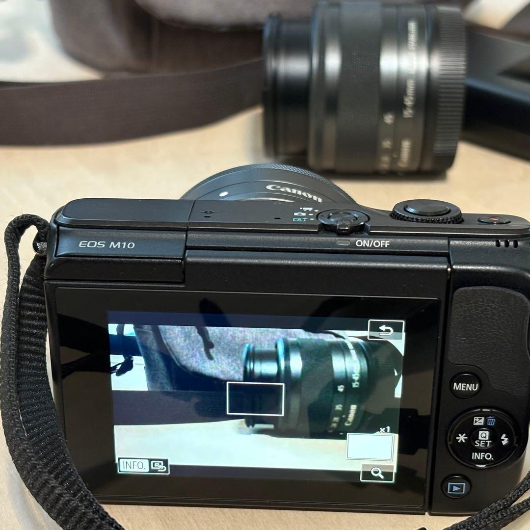 【極美品】Canon キヤノン ミラーレス一眼カメラ EOS M10レンズ2 黒