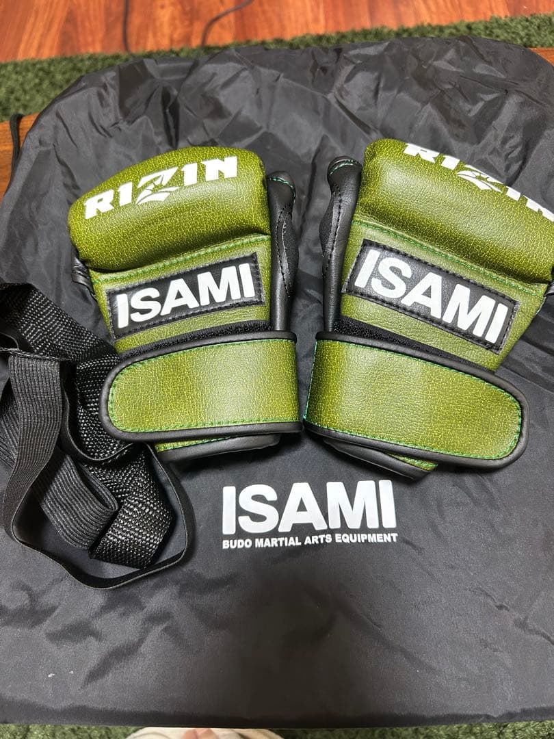 ISAMI RIZIN ボクシンググローブ グリーン　Sサイズ