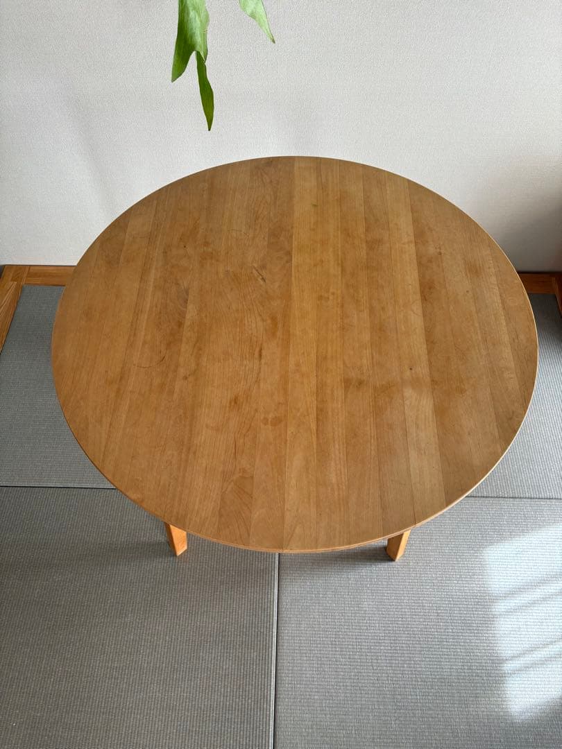 低め　モモナチュラル　アルダー材　VIVO 丸　ダイニングテーブル 90cm