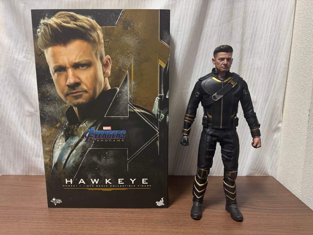 ホットトイズ　ホークアイ1/6 フィギュア アベンジャーズエンドゲーム