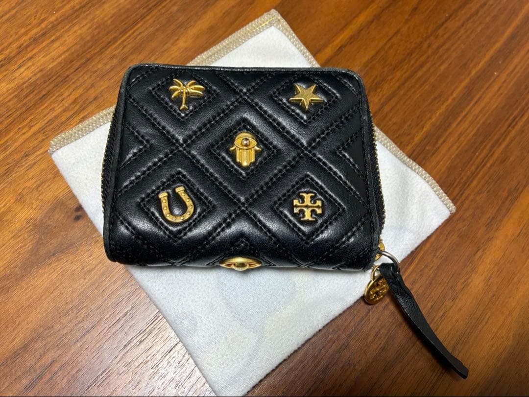 ✨日本未発売・極美品✨ トリーバーチ ミディアムウォレット フレミング スタッズ