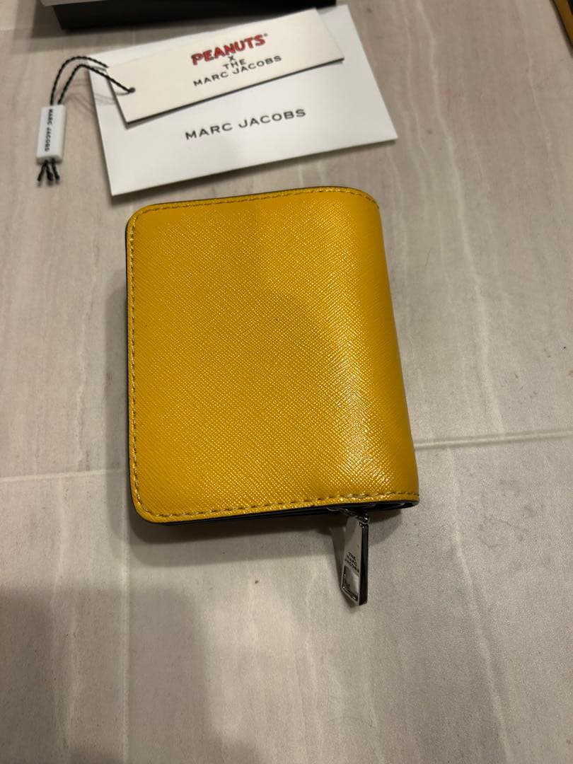 MARC JACOBS PEANUTS 二つ折り財布