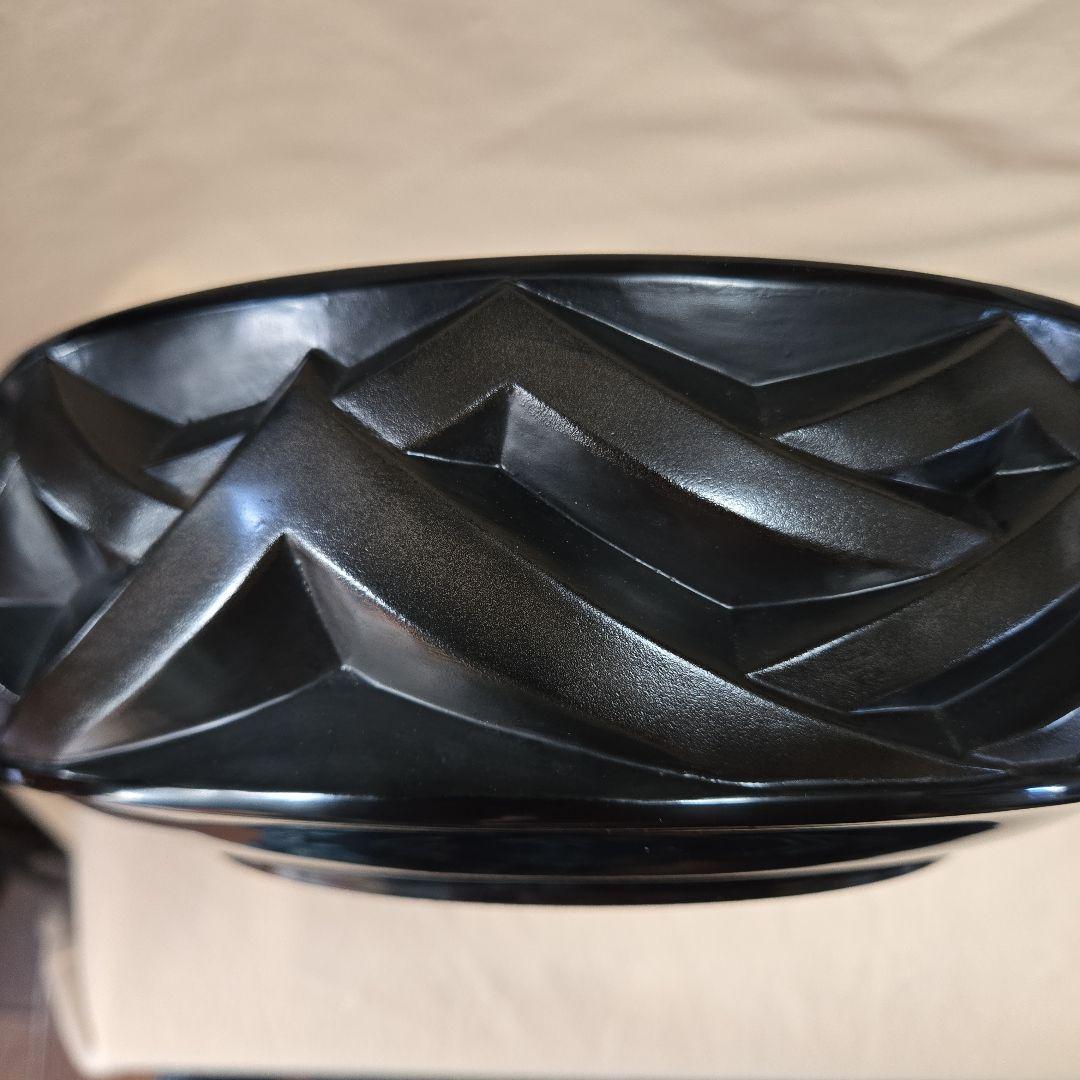 伝統工芸品 漆器 黒色彫刻模様の鎌倉彫 創作鉢 菓子器