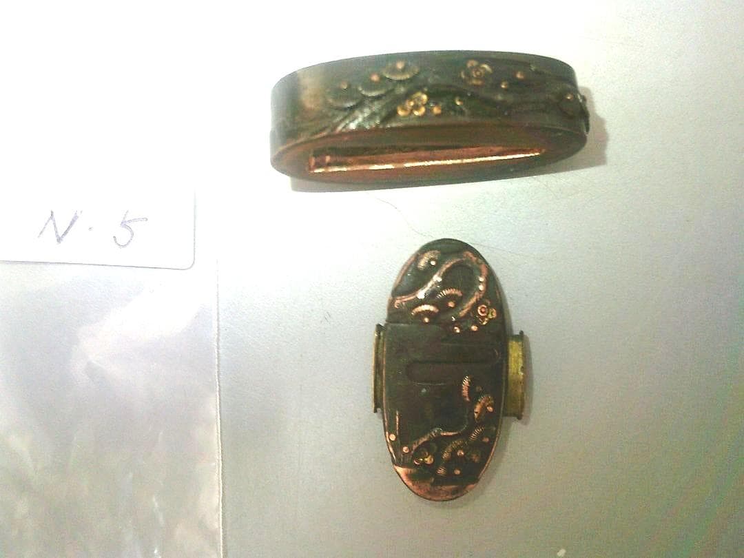 利用！【刀装具部品　縁頭　松木葉文細工　赤銅　小道具・N5】★コレクション美術品