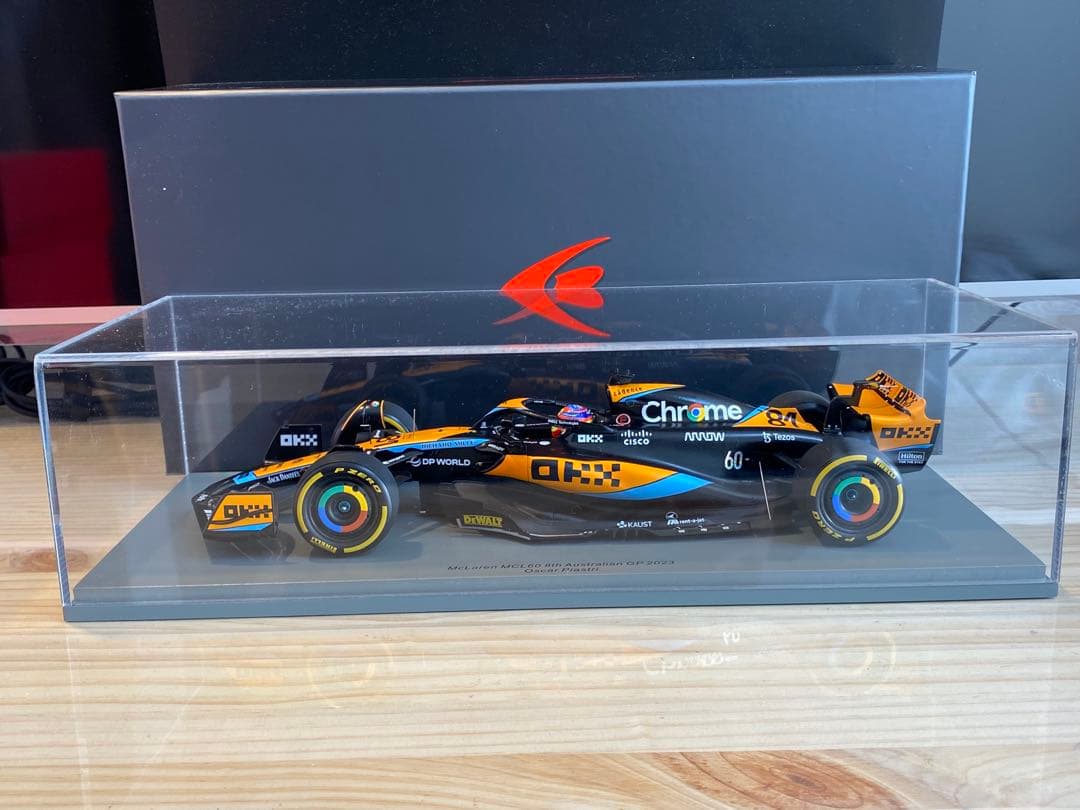スパーク1/18 McLaren MCL60 2023 OscarPiastri