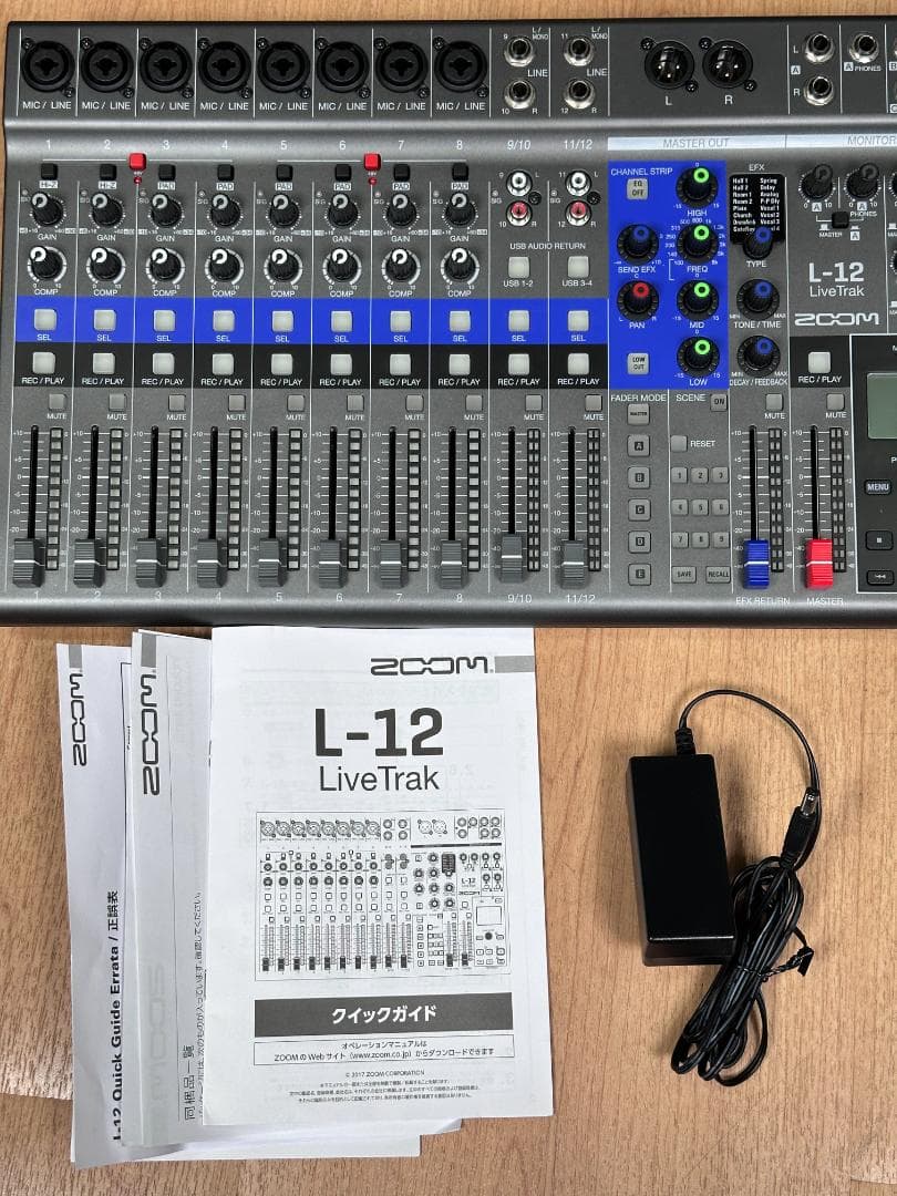 ZOOM LiveTrak L-12 デジタルミキサー 12チャンネル