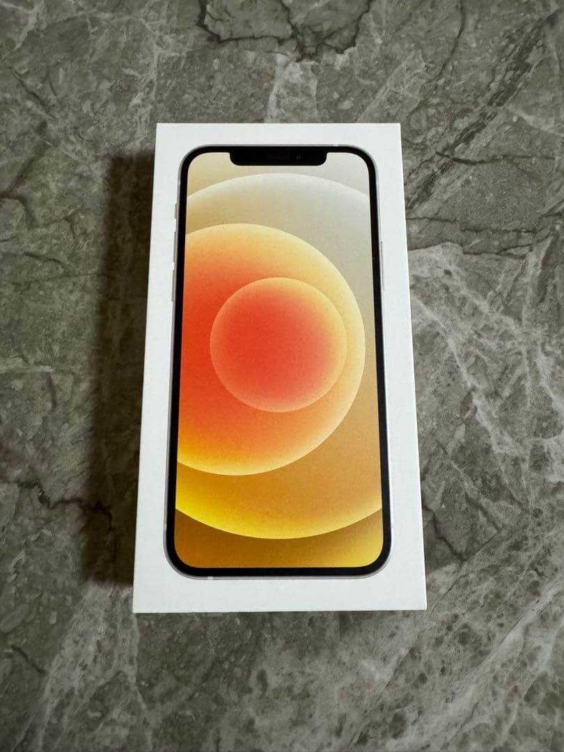 Apple iPhone 12 White 本体