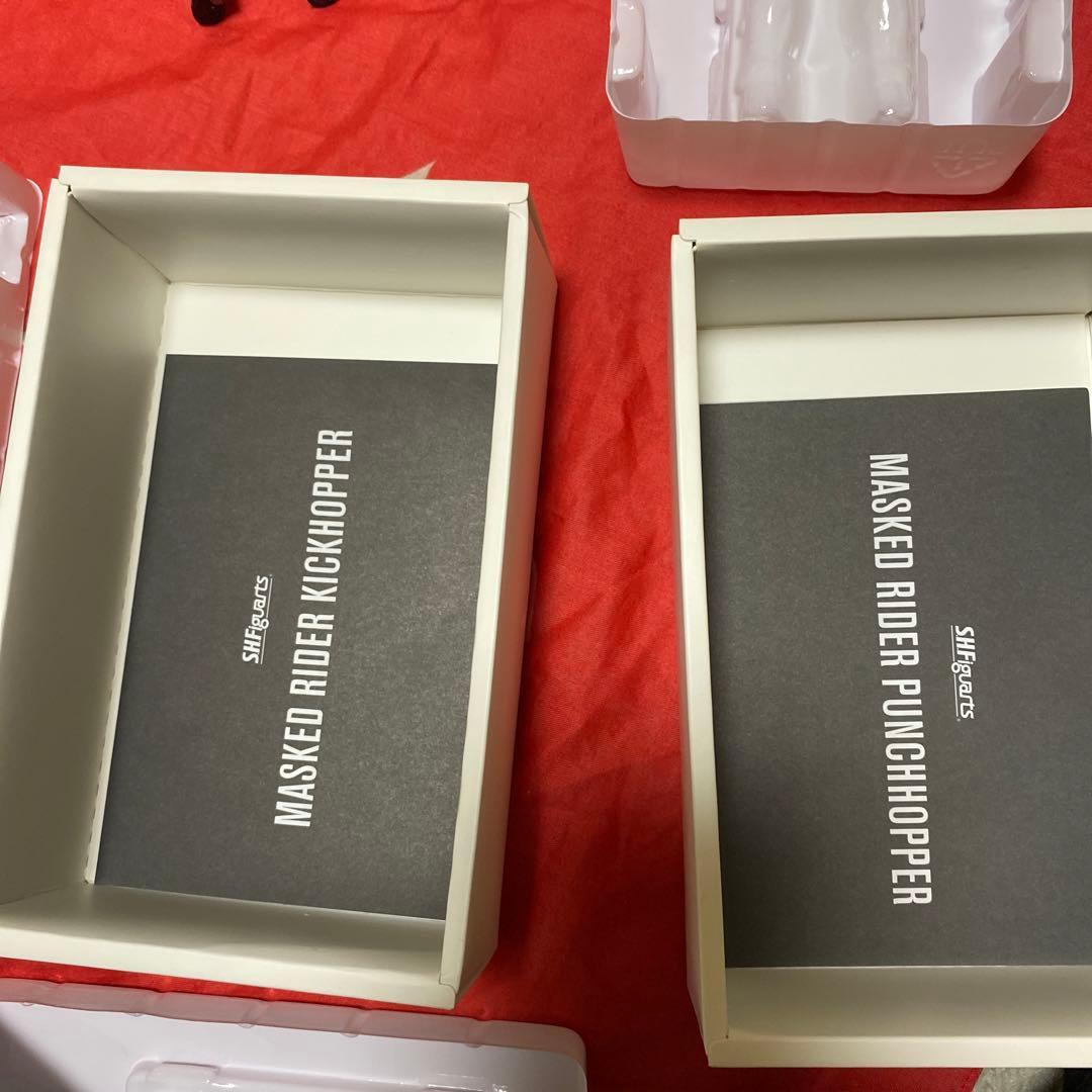 真骨彫仮面ライダー　キックホッパー　パンチホッパー