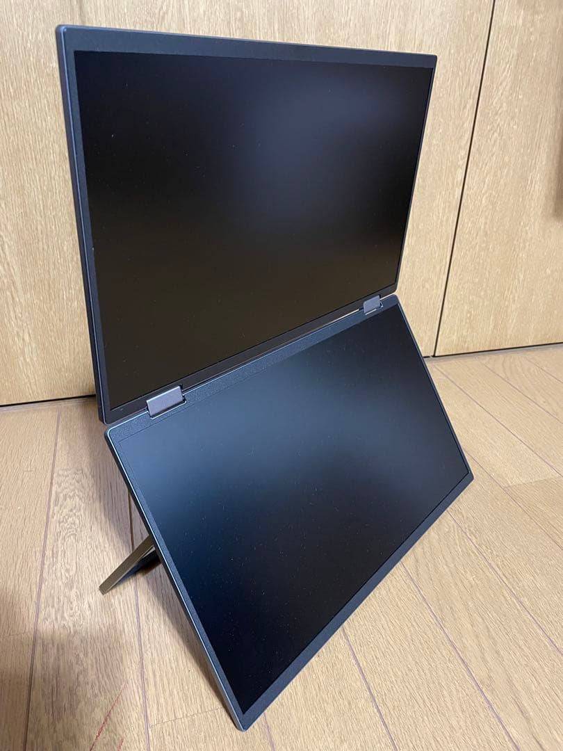 INNOVIEW 15.6”デュアルモバイルモニター