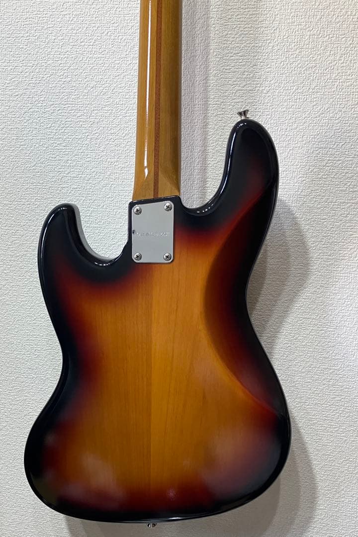 History HS-BJ4 3TSジャズベース