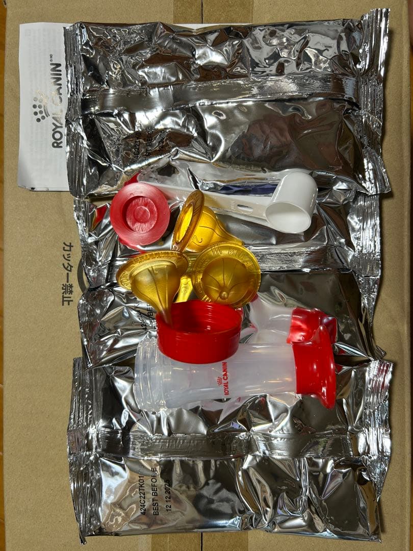 ロイヤルカナン子猫ミルク CANIN 300g 6缶 + 100g×3