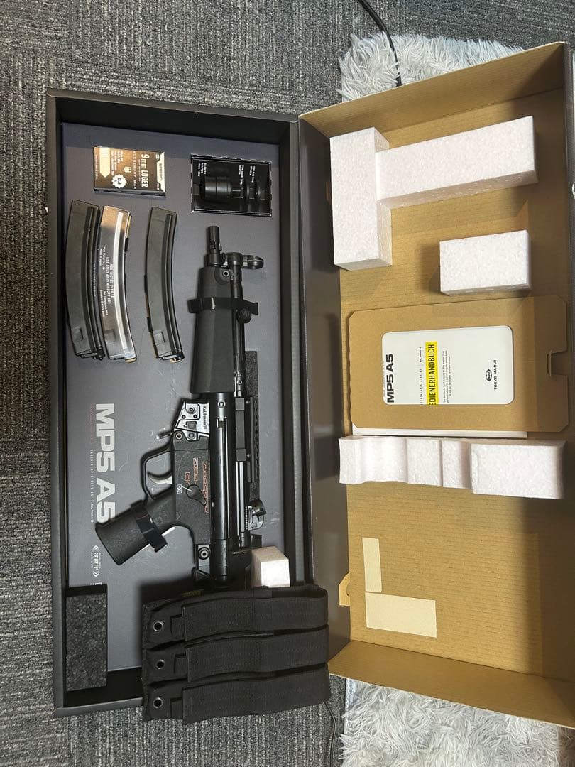 次世代電動ガンMP5 A5 トイガン リポバッテリー　　　300連マガジン